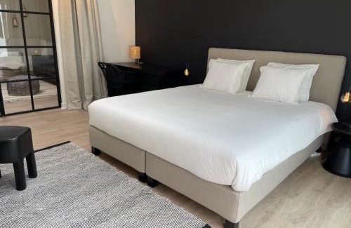 Stationsbuurt Zuid Apartamento | Unique luxury apartment with cosy garden!