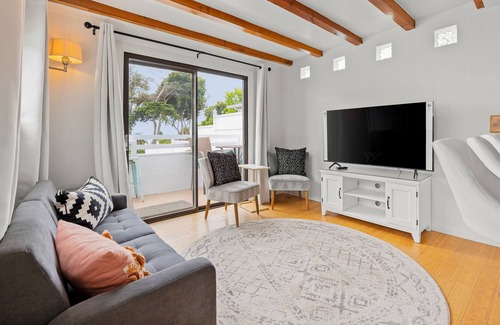 Summerland Casa | Unique & modern ocean view getaway close to the boardwalk - dog-friendly