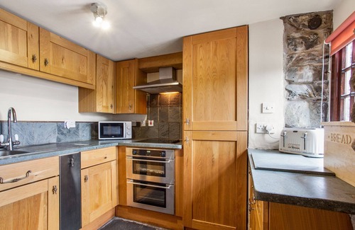 Coniston Cabaña | Unique Mountain Cottage that sleeps 22 guests in 10 bedrooms with 4 hot tubs