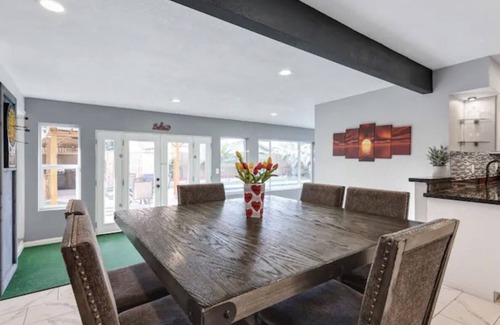 North Mountain Casa | Unique Oasis: Large Pool & Spa