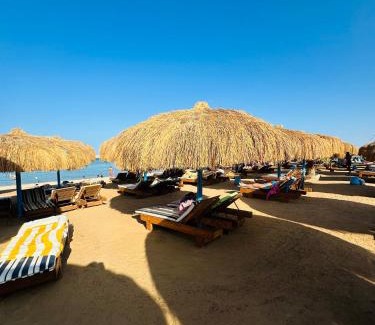 Corniche Road-Dahar Hotel | Unique Studio Free access beach