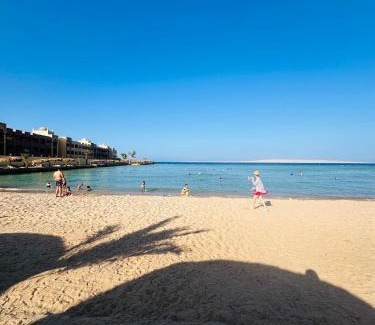 Corniche Road-Dahar Hotel | Unique Studio Free access beach