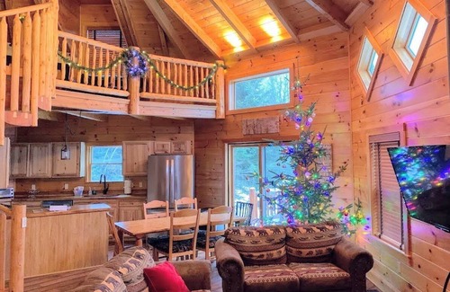 Bretton Woods Cabina | Una casa verdaderamente única en medio de un paraíso ecológico: Owls Roost en Moose Lodge and Cabins