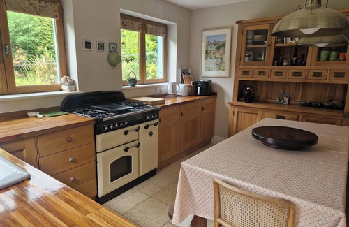 Barranisky Cabaña | Uniquely designed cosy 2-bedroom cottage in Tinahely