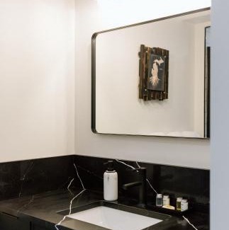 Charlevoix Apartamento | Unit A, The Kroger Lofts