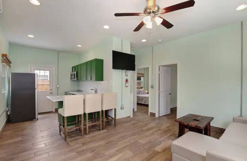 Maitland Casa | Unit B 2 Bedroom with Herb Garden