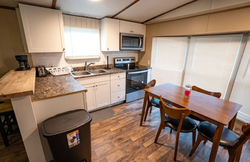 Newtown Casa | Unit C: 20 Sec Ride to Trails, Sleeps 8!