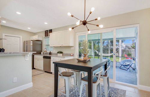 Florida Central Atlantic Coast Casa | Universal getaway/ 3 mins from universal studios