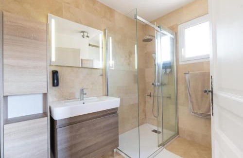 Pernes-les-Fontaines Casa | Universo private pool and large garden