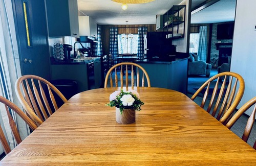 Watertown Casa | Unplug at this peaceful cottage in the woods!