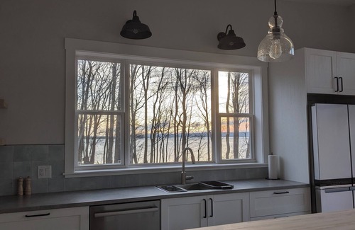 Port Wade Cabaña | Unwind at BasinView Retreat: Luxe Waterfront Cottage with hot tub & beach access