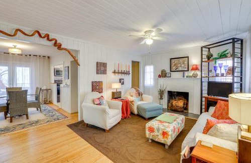 Lynn Casa | Unwind Fireside and Walk to Dtwn! Tyron Retreat
