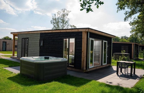 Municipality of Rijssen-Holten Casa | Unwind in your own sauna and jacuzzi!