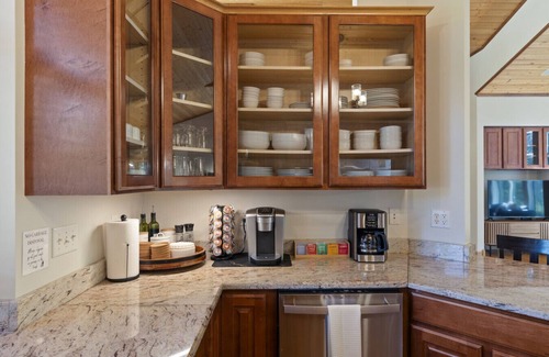 Breezy Point Apartamento | Unwind: Spacious Golf & Family Getaway w/ Hot Tub & Sauna