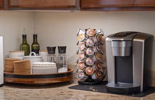 Breezy Point Apartamento | Unwind: Spacious Golf & Family Getaway w/ Hot Tub & Sauna