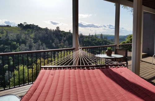 Penn Valley Casa | Relájese en sonidos pacíficos y calmados