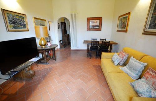 Santissima Annunziata Apartamento | UNYCA - Typical Florentine Hideaway