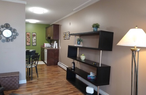 Southwest Edmonton Condominio | UofA, UofA Hospital, Cafés, Trails, Whyte Ave!