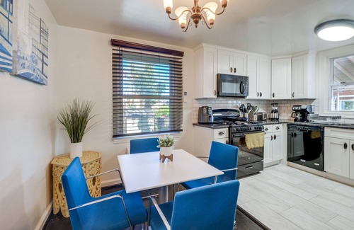 Nauck Casa | Updated Arlington Townhome ~ 5 Mi to National Mall