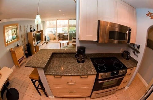 South Mission Beach Condominio | Condominio de playa actualizado con aire acondicionado - Pasos para la arena (para 6)