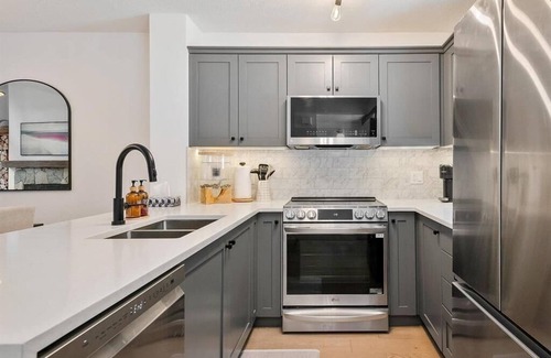 Blackcomb Casa | Updated Ski In 3-bedroom townhome in Whistler