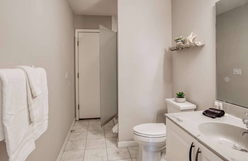St. Augustine South Casa | Luminoso y espacioso - PISCINA, 4 millas. a la ciudad vieja, 5 millas. a la playa, hogar familiar, entradas gratuitas para atracciones