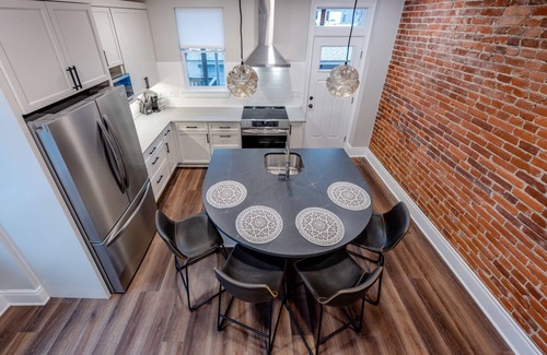 South Side Flats Casa | Updated Townhome with Private Garage in South Side