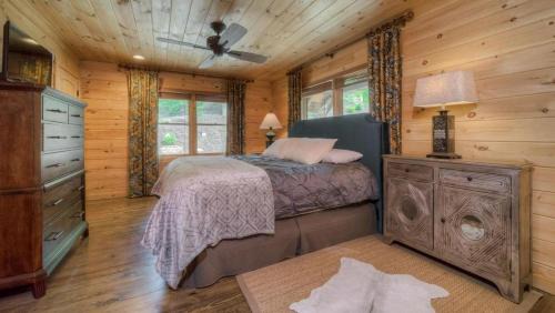 Mineral Bluff Casa | Uplifting