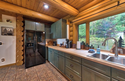 Boyne City Cabaña | UpNorth Chalet: Hot Tub, Game Room & Sauna