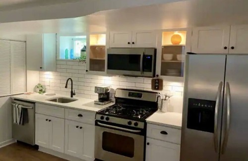 The Palisades Apartamento | Upper Georgetown Charming City Retreat