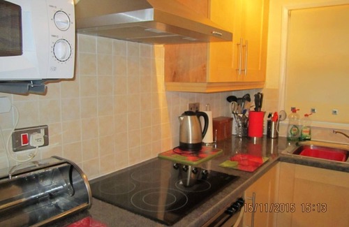 Bont Newydd Casa | Upper Lake Chalet , Dog and Pet Friendly
