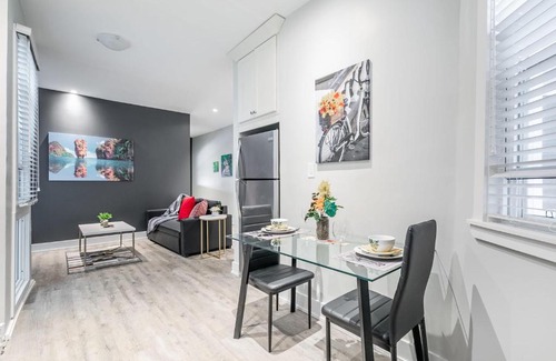 Central Hamilton Apartamento | Upscale 2BR Apt - Prime Location with Netflix