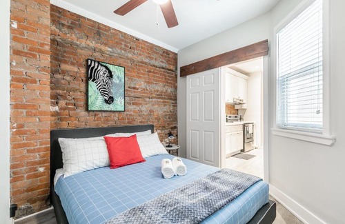 Central Hamilton Apartamento | Upscale 2BR Apt - Prime Location with Netflix