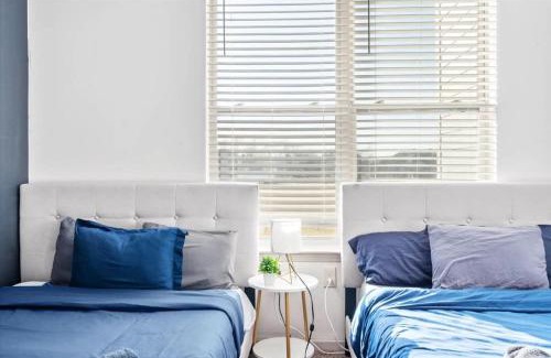 Charlotte Apartamento | Upscale 2BR King Suite Mins to Uptown Charlotte