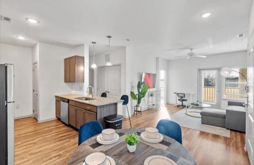 Charlotte Apartamento | Upscale 2BR King Suite Mins to Uptown Charlotte