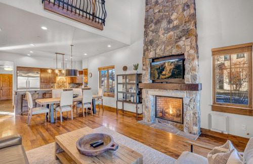 Pronghorn Casa | Upscale 4 BR Townhouse @ Juniper Preserve Resort