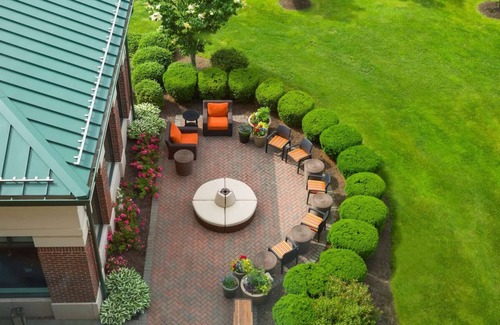 Silver Lane Casa | Upscale Comfort Near Connecticut Convention Center: Free WiFi, Parking | 2 Units