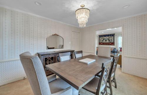 North Chesterfield Casa | Upscale Escape - Game Room & Spa-Like Baths home