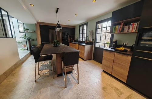 Saint Sever Casa | Upscale family villa