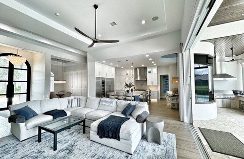 The Majors Casa | Upscale/Newly Renovated, 4 bed, heated pool, in Majors w/ Player's Club access