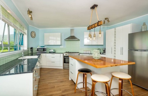 Opononi Casa | UPSTAIRS APARTMENT at Onepu Moana Retreat with SpaPool
