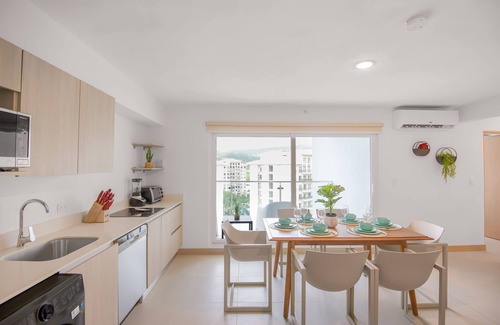 Barrio Santa Lucía Apartamento | Upstay - New Condo w Incredible Views in Jaco