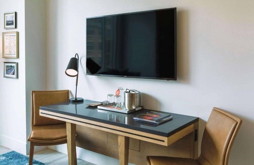 Cityplace Casa | Uptown Dallas stay with a rooftop lounge