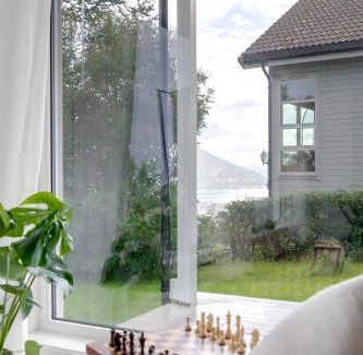 Tromso Apartamento | Uptown I City & Fjord Views I FREE Parking