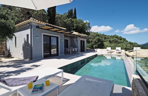Agia Pelagia Chlomou Villa | Uranos - Dos Habitaciones Villa, Capacidad 4