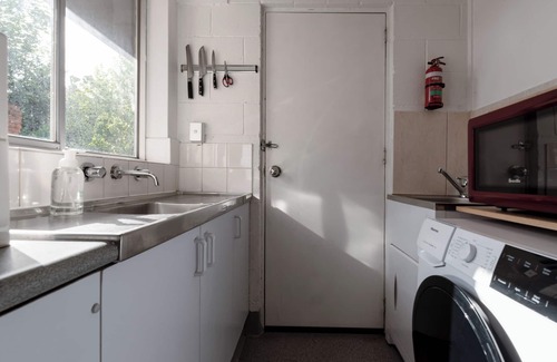 East Launceston Apartamento | Urban apartment Parkside, Cozy Lounge & Dining