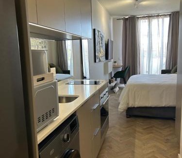 Greater Johannesburg Metropolitan Area Apartamento | Urban Boutique OneRosebank