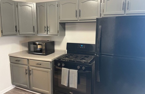 Hammond Casa | Urban Home near 80/94