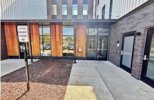 Downtown Des Moines Apartamento | Urban Jungle Retreat (417)