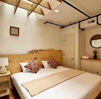 Rittenhouse Row Apartamento | Urban Luxe Redefined in Central city Phila